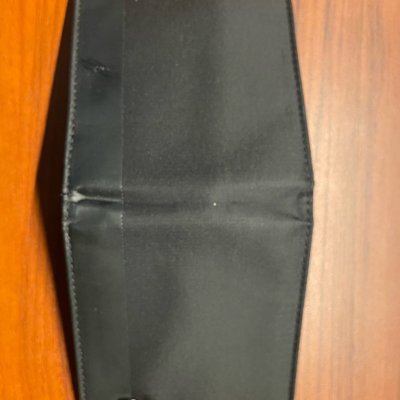 NIXON: PHASE FIVE NYLON / LEATHER WALLET - Picture 2 of 4